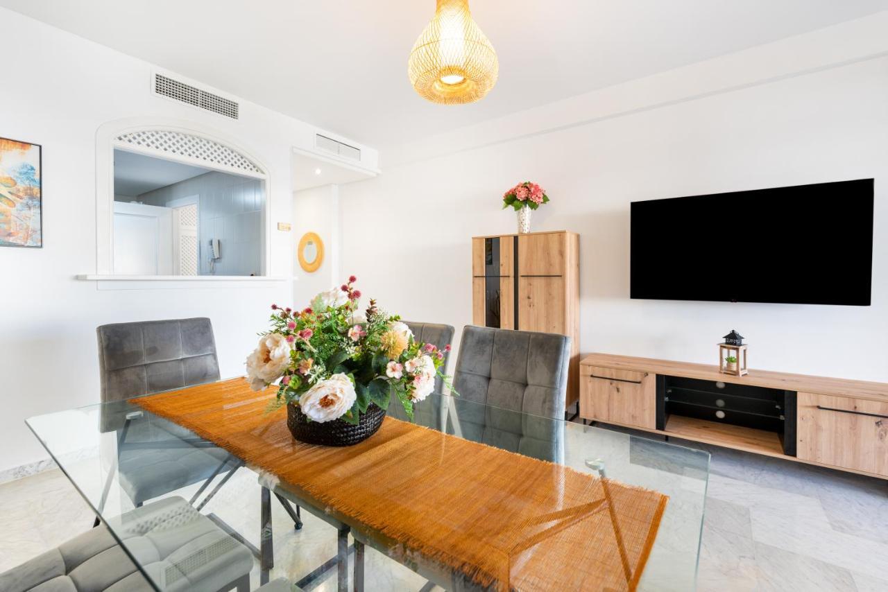 Wintowinrentals Apartamento De Lujo En Medio De Puerto Marina. Benalmádena Exteriör bild